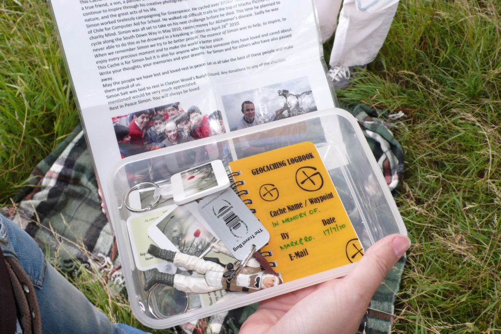Luke Skywalker Travel Bug in memory of Simon Geocache