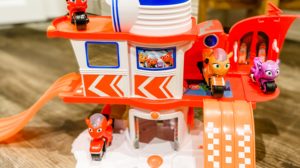 Creative play with Ricky Zoom: Ricky’s House Playset and Family Pack Creative play with Ricky Zoom: Ricky’s House Playset and Family Pack