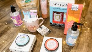 Love from Santa: Friends Beauty by Paladone Love from Santa: Friends Beauty by Paladone