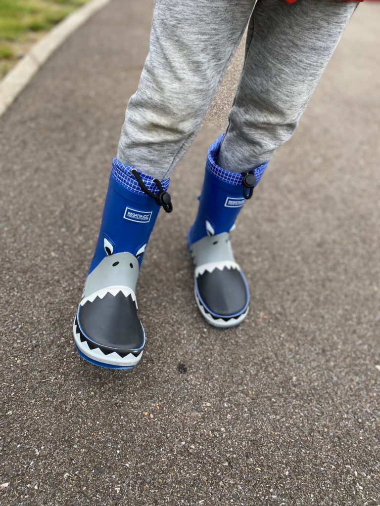 Regatta shark wellies for kids