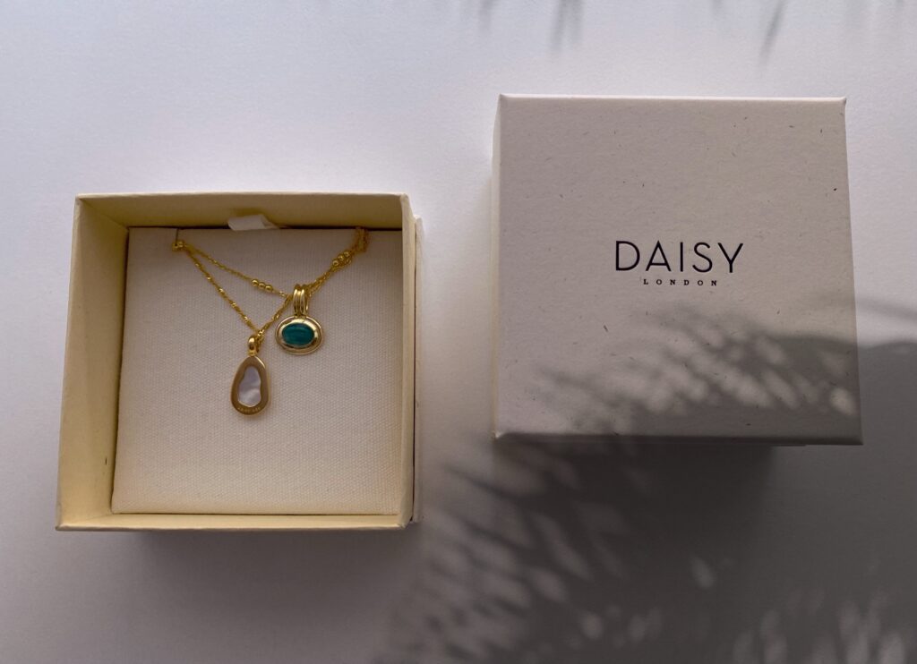 Daisy jewellery layered necklaces
