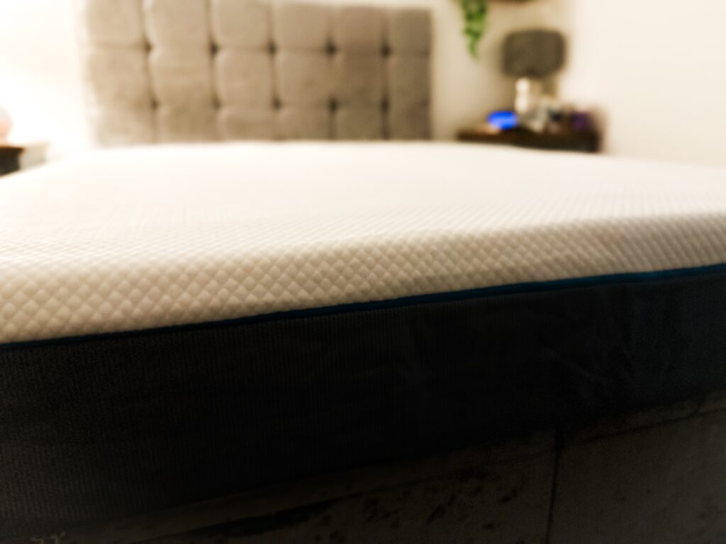 Simba Hybrid king size mattress in a bedroom