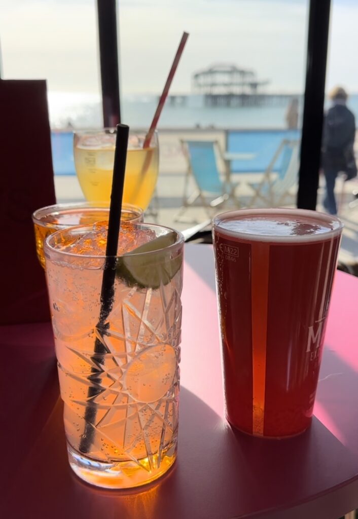 Cocktails and drinks at Sixes
