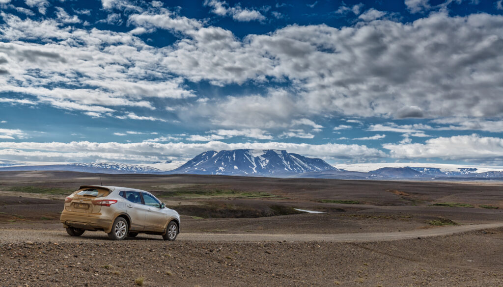 Car on the Kjolur route in Iceland